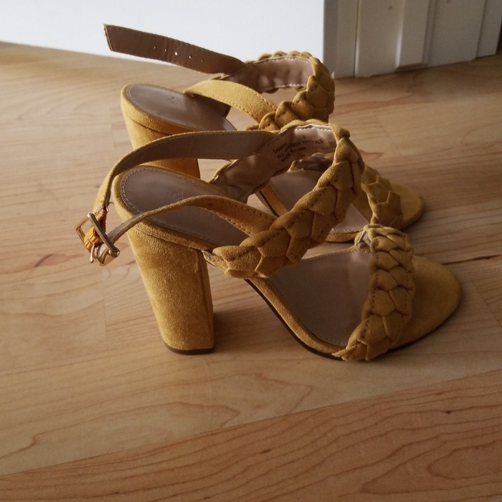 High heels - Picture 2 of 3